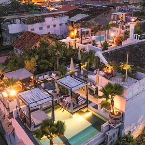 5* Отель Casa Lola Deluxe Gallery